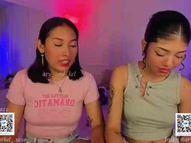 xsweetgirlsx webcam