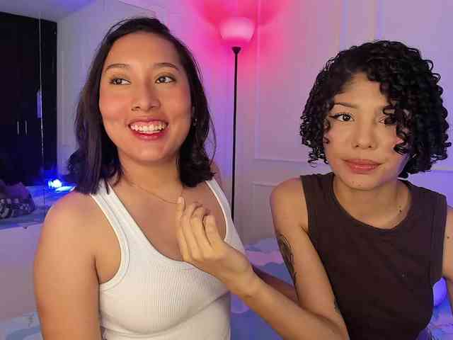 xsweetgirlsx webcam