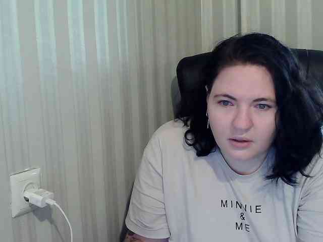 XLisaBlueX bongacams