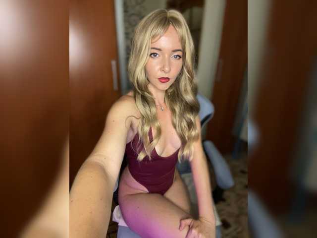 Kristina16-1 live cam on BongaCams