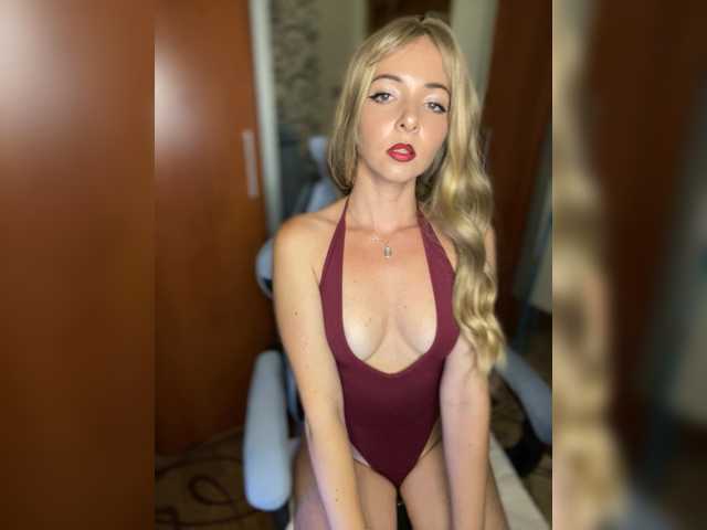 Kristina16-1 live webcam show