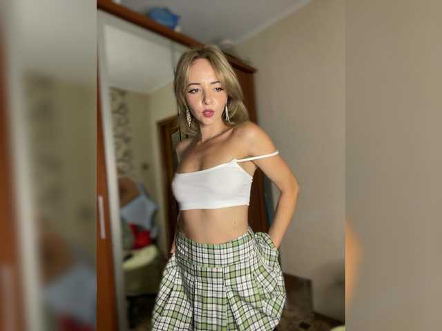 Kristina16-1 live cam on BongaCams