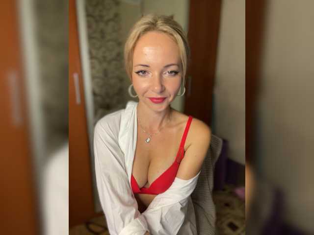 Kristina16-1 live cam on BongaCams
