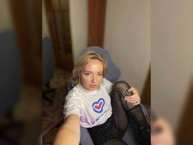 Kristina16-1 live cam on BongaCams