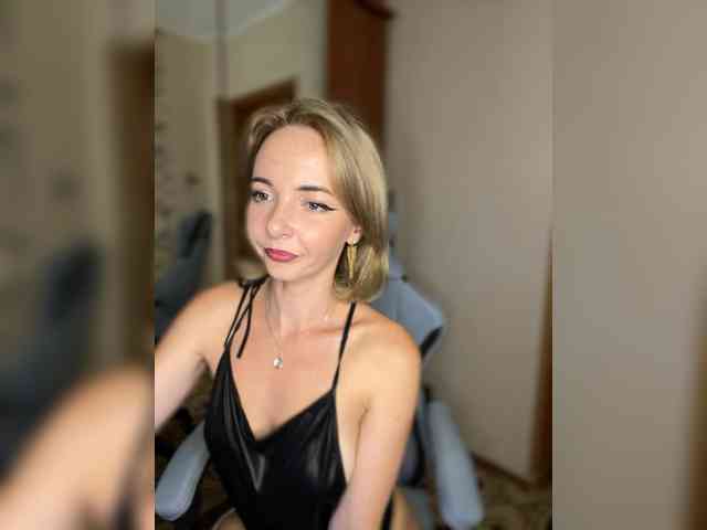 Kristina16-1 Live Webcam on BongaCams