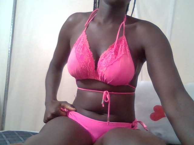 Dollybi1 live webcam show