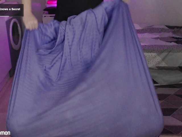 yourlildemon live cam preview