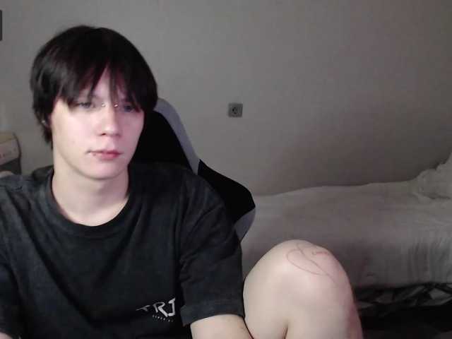 yourlildemon live cam preview