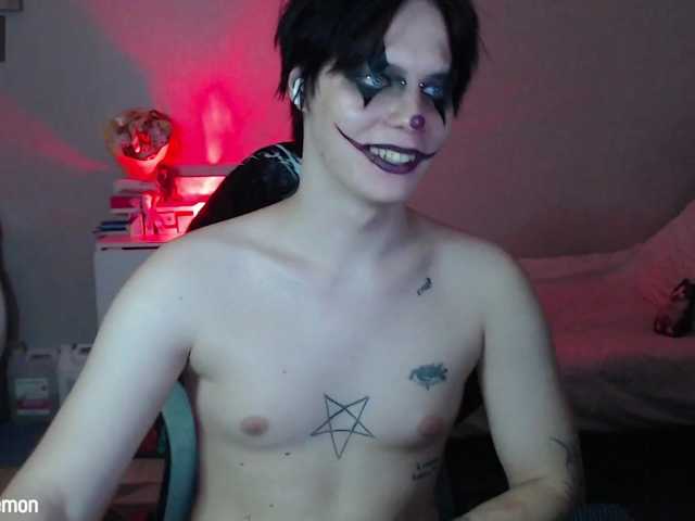 yourlildemon live cam preview