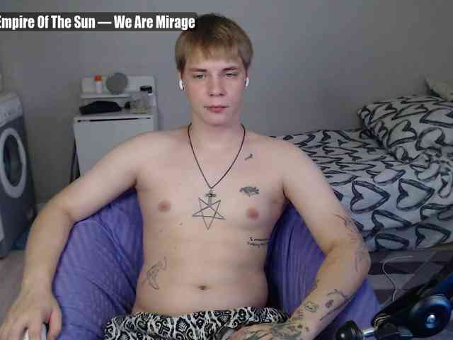 yourlildemon Sex Cam Show