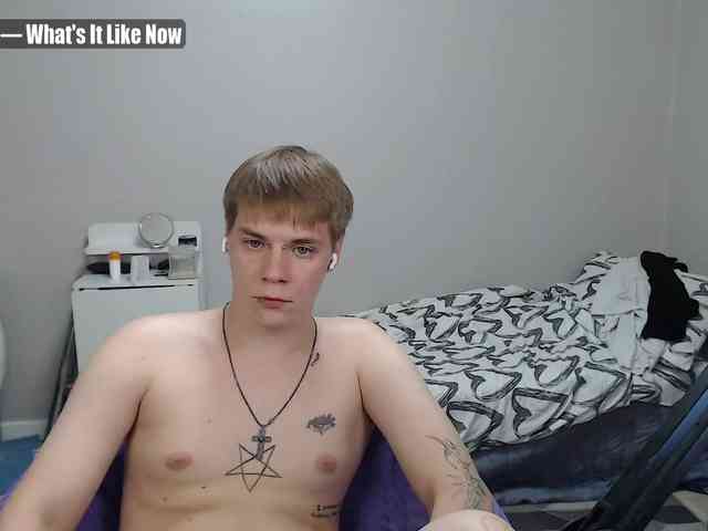 Yourlildemon Bongacams live cam