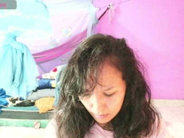 Natzuchoi live webcam show