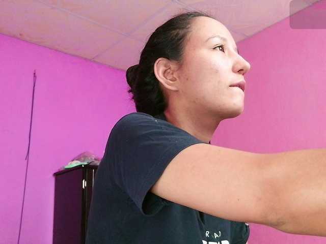 Natzuchoi live cam on BongaCams