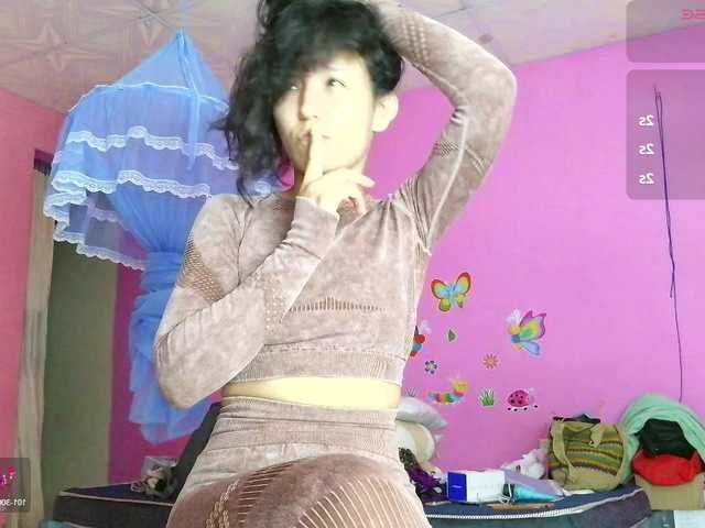 Natzuchoi live cam on BongaCams