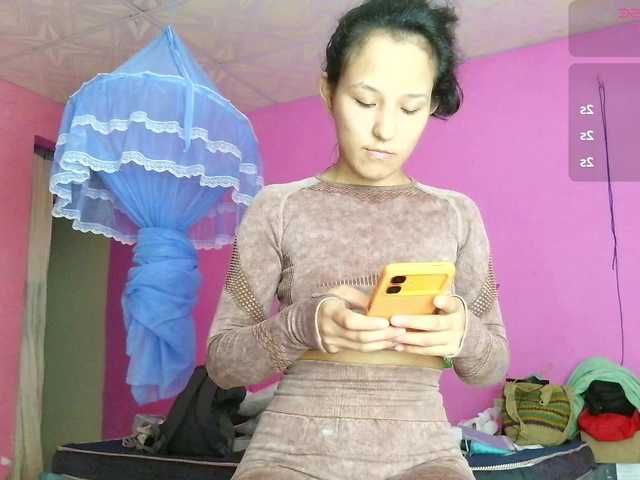 Natzuchoi live cam on BongaCams