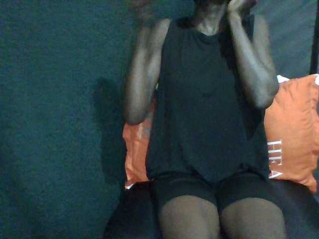 LunaAdut live cam on BongaCams
