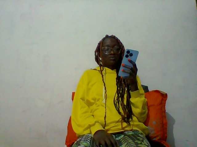 LunaAdut live cam on BongaCams