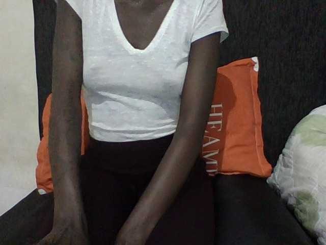 LunaAdut live cam on BongaCams