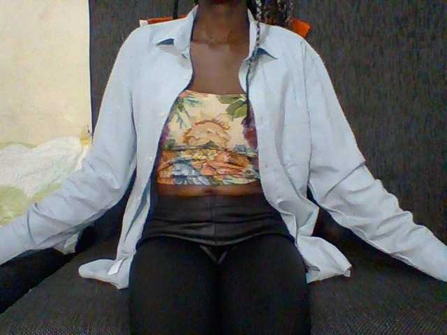 LunaAdut live cam on BongaCams