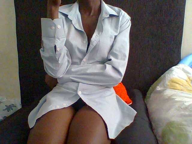 LunaAdut live cam on BongaCams