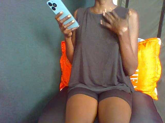 LunaAdut live cam on BongaCams