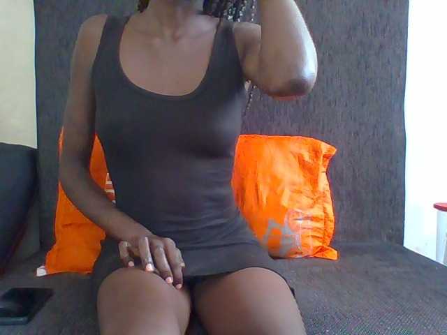 LunaAdut live cam