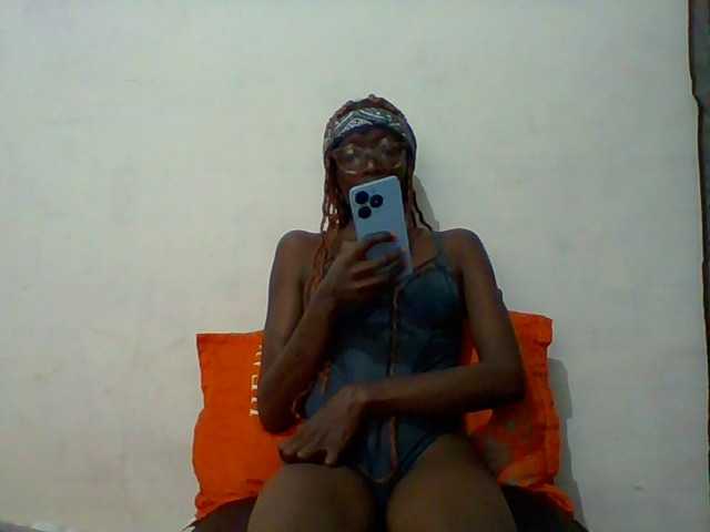 LunaAdut live cam on BongaCams