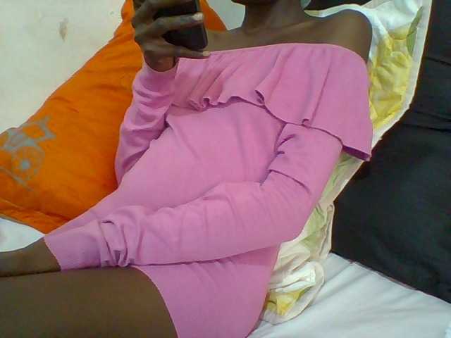 LunaAdut live cam on BongaCams