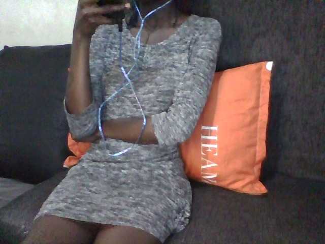 LunaAdut live cam on BongaCams