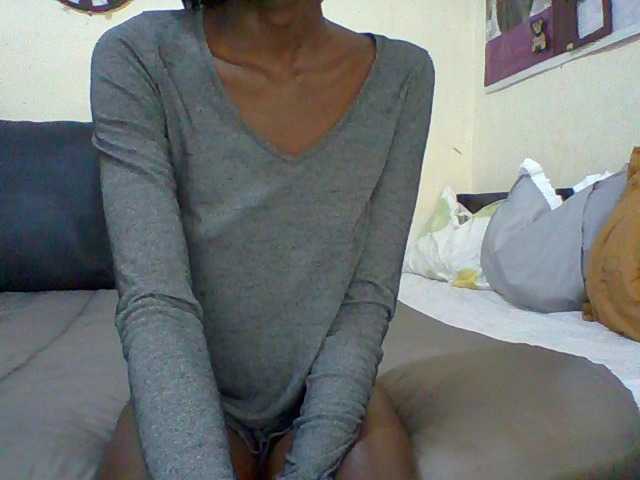 LunaAdut, live now on BongaCams