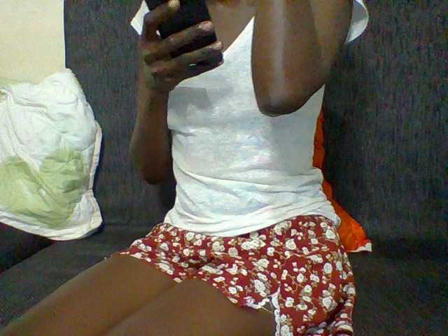 LunaAdut live cam on BongaCams