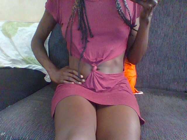 LunaAdut live cam on BongaCams