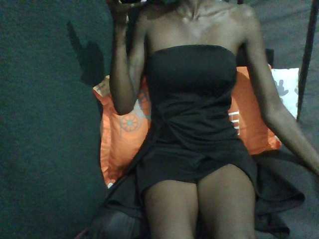LunaAdut live cam on BongaCams