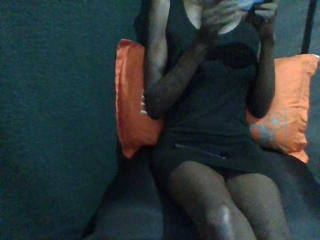 Sky_Sophia webcam