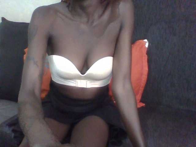 LunaAdut live cam on BongaCams