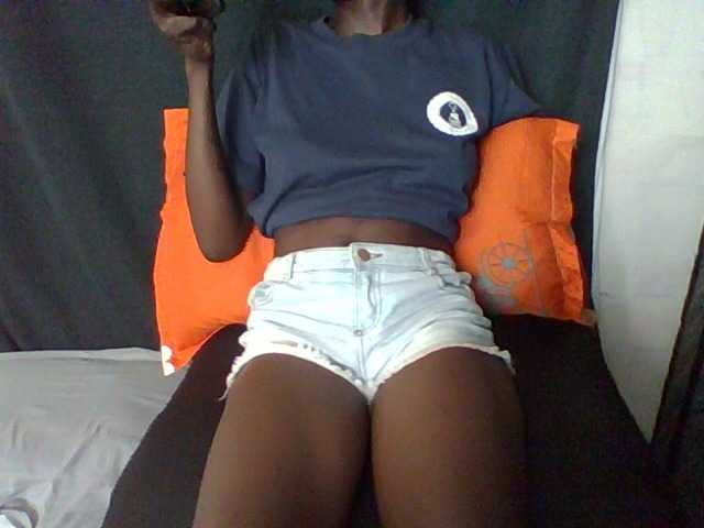 LunaAdut live cam on BongaCams