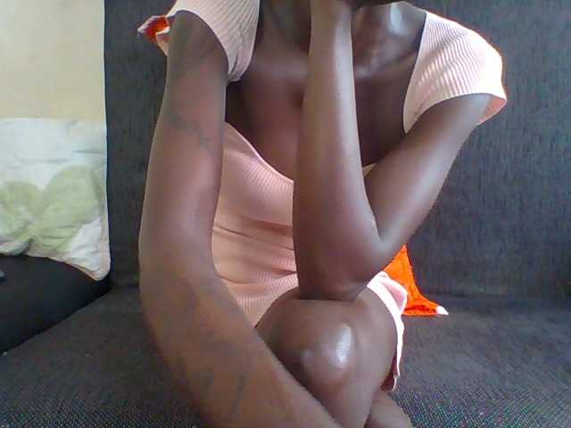 LunaAdut live cam on BongaCams