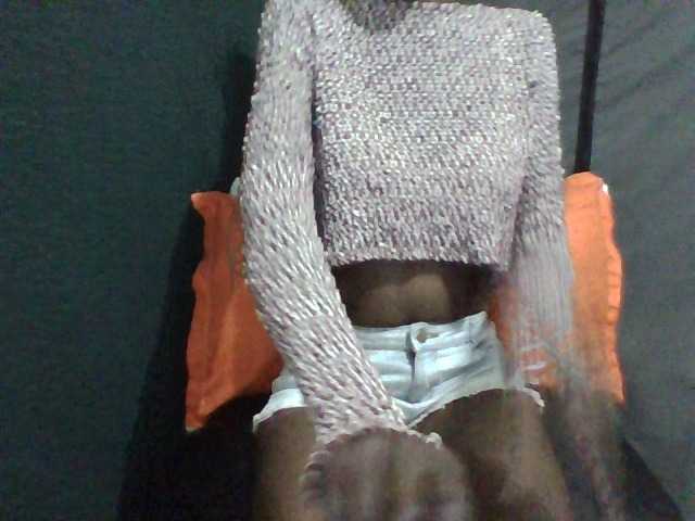 Sky_Sophia webcam