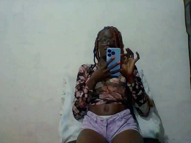 LunaAdut live cam on BongaCams