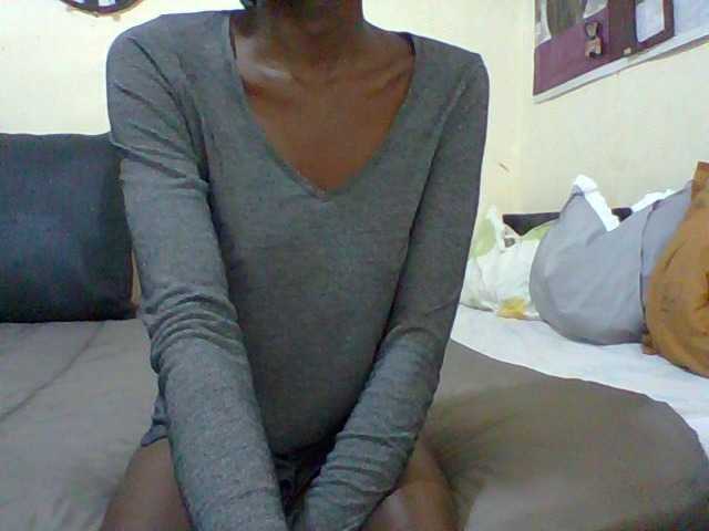 LunaAdut, live now on BongaCams