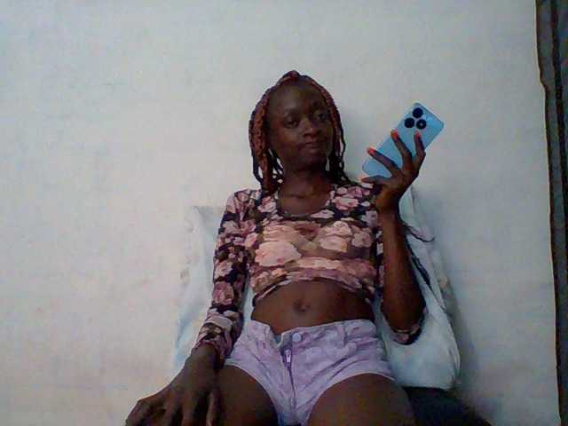 LunaAdut live cam on BongaCams