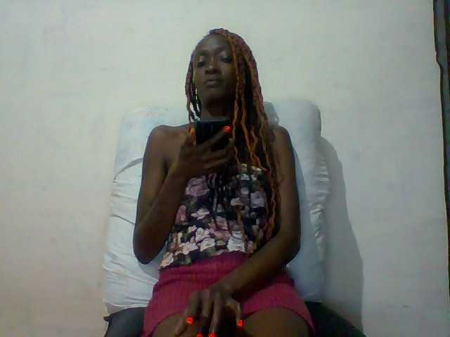 LunaAdut live cam on BongaCams