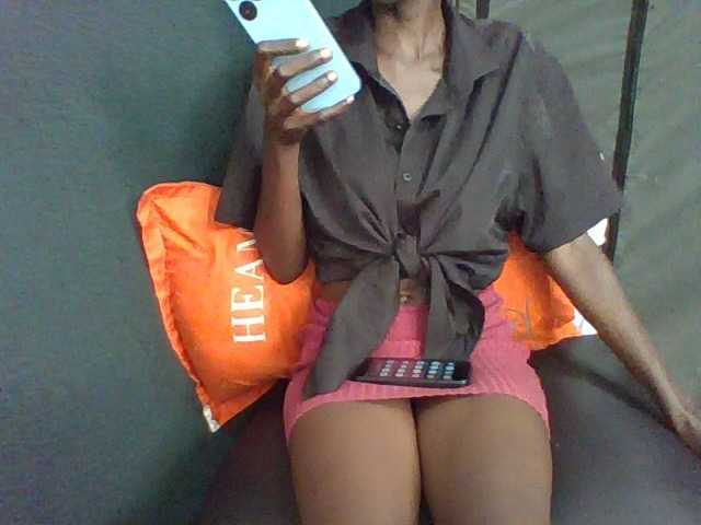 LunaAdut live cam on BongaCams
