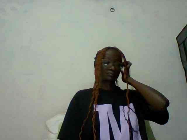 Sky_Sophia webcam