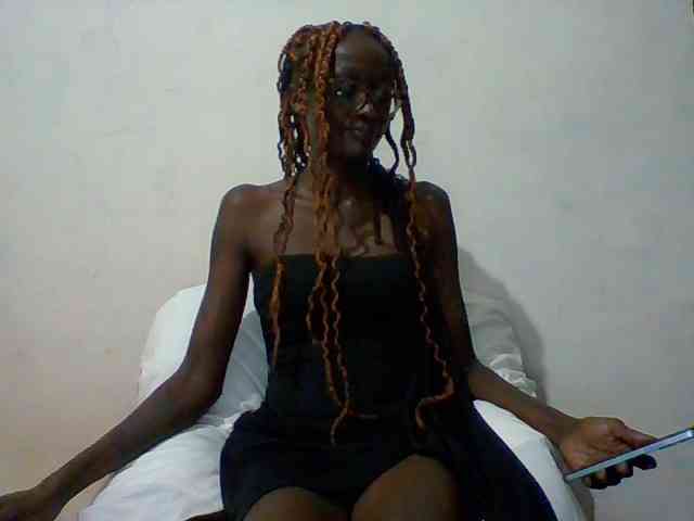 Sky_Sophia webcam