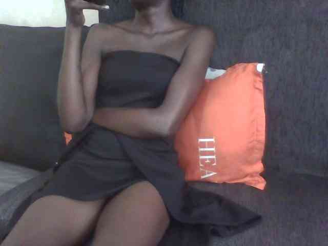 Sky_Sophia webcam
