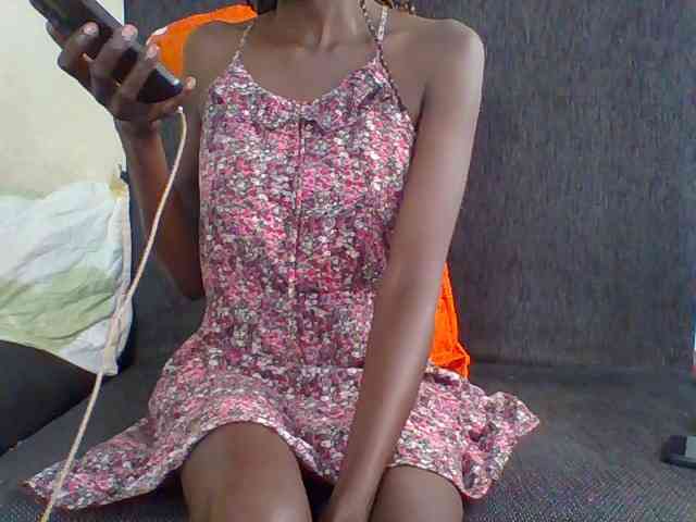 Sky_Sophia webcam