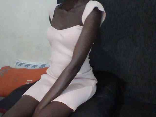 Sky_Sophia webcam