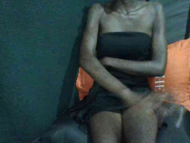 Sky_Sophia webcam