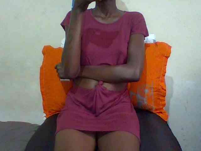 Sky_Sophia webcam